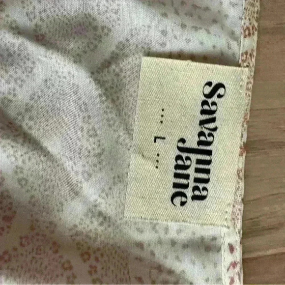 Savanah Jane embroidered top size L new no tags - Picture 4 of 6